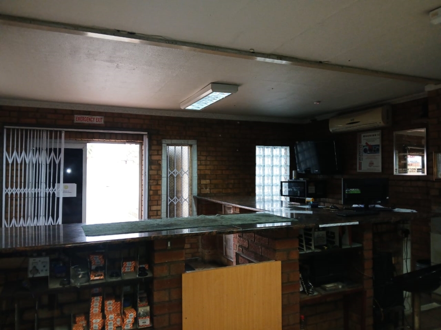 Commercial Property for Sale in Lower Bo-dorp North West